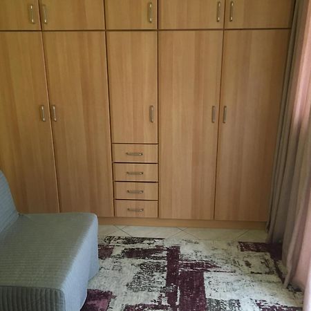 Second Floor Best Stay Athena Bagian luar foto