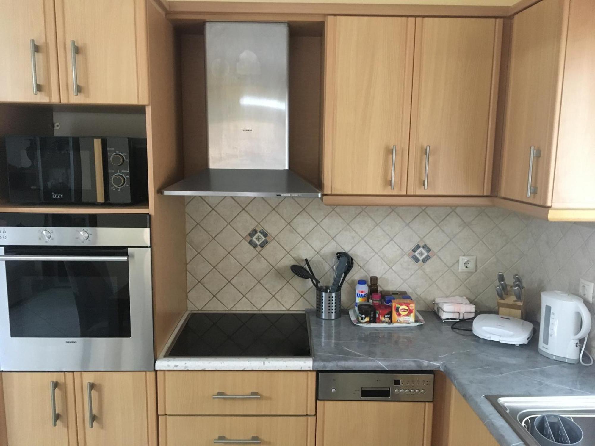 Second Floor Best Stay Athena Bagian luar foto